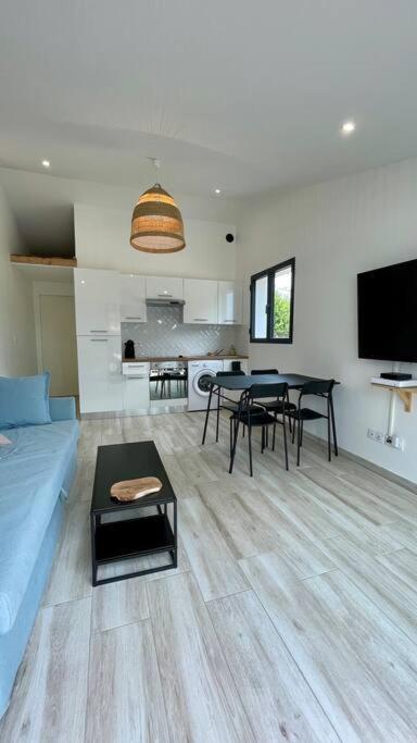 Maisonnette Chaleureuse A Proximite Du Centre Narbonne Exterior photo